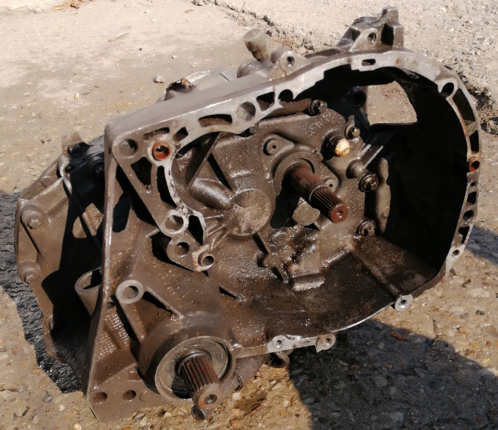     Renault Clio II  (09.1998 - 09.2005) 1.4 16V | Mobile.bg   2