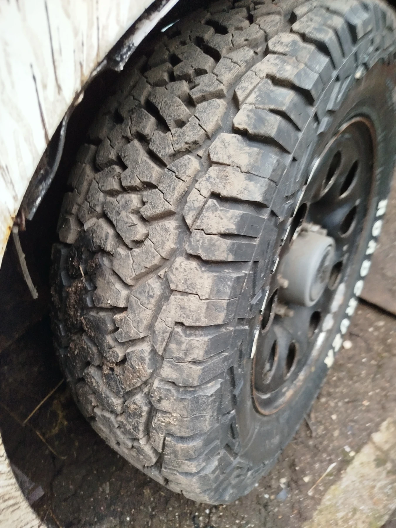 ���� � ������ 205/70R15 �� Suzuki Vitara | Mobile.bg � ����������� 2