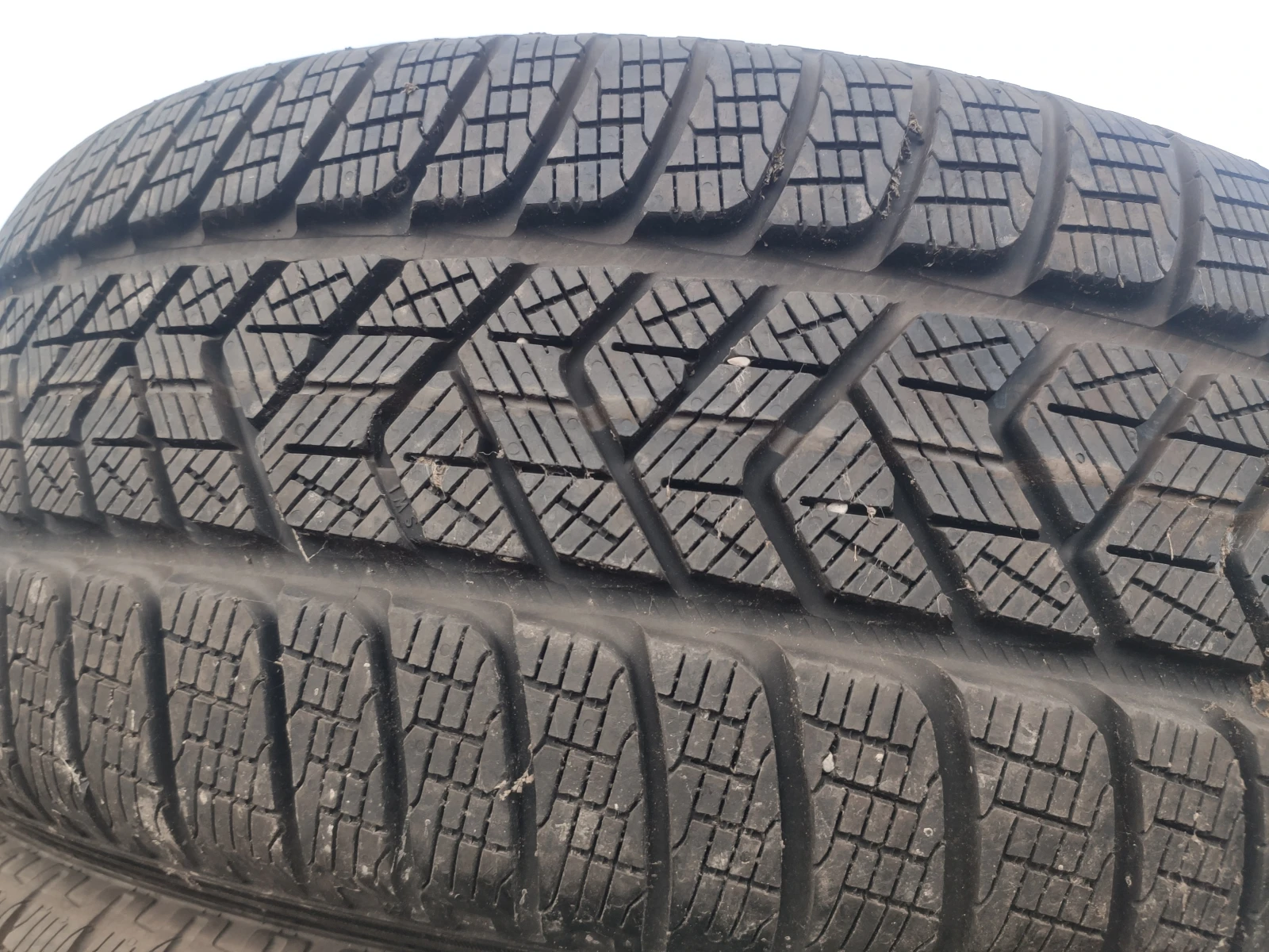 ���� 235/60R18 | Mobile.bg � ����������� 1