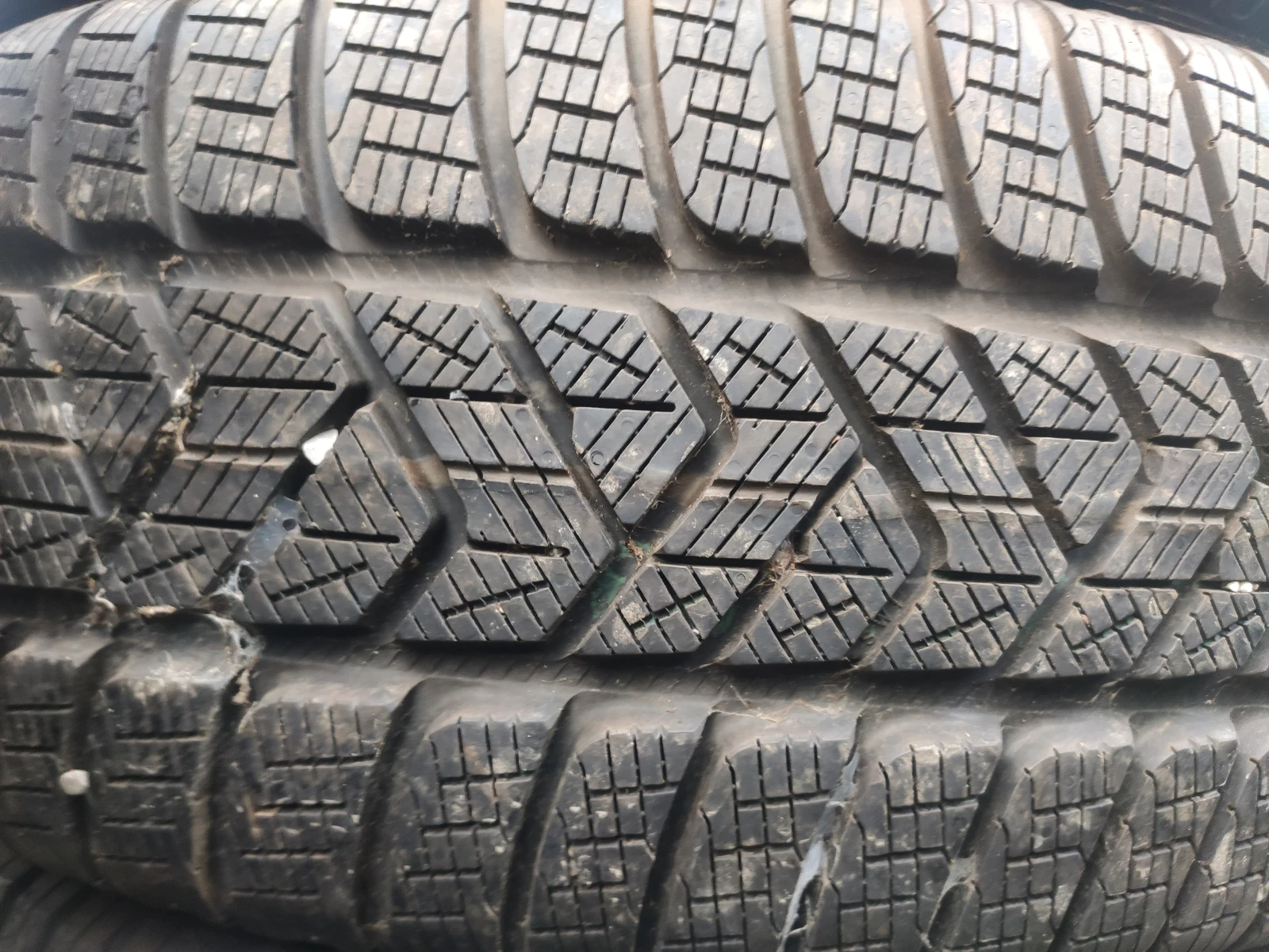 ���� 235/60R18 | Mobile.bg � ����������� 4