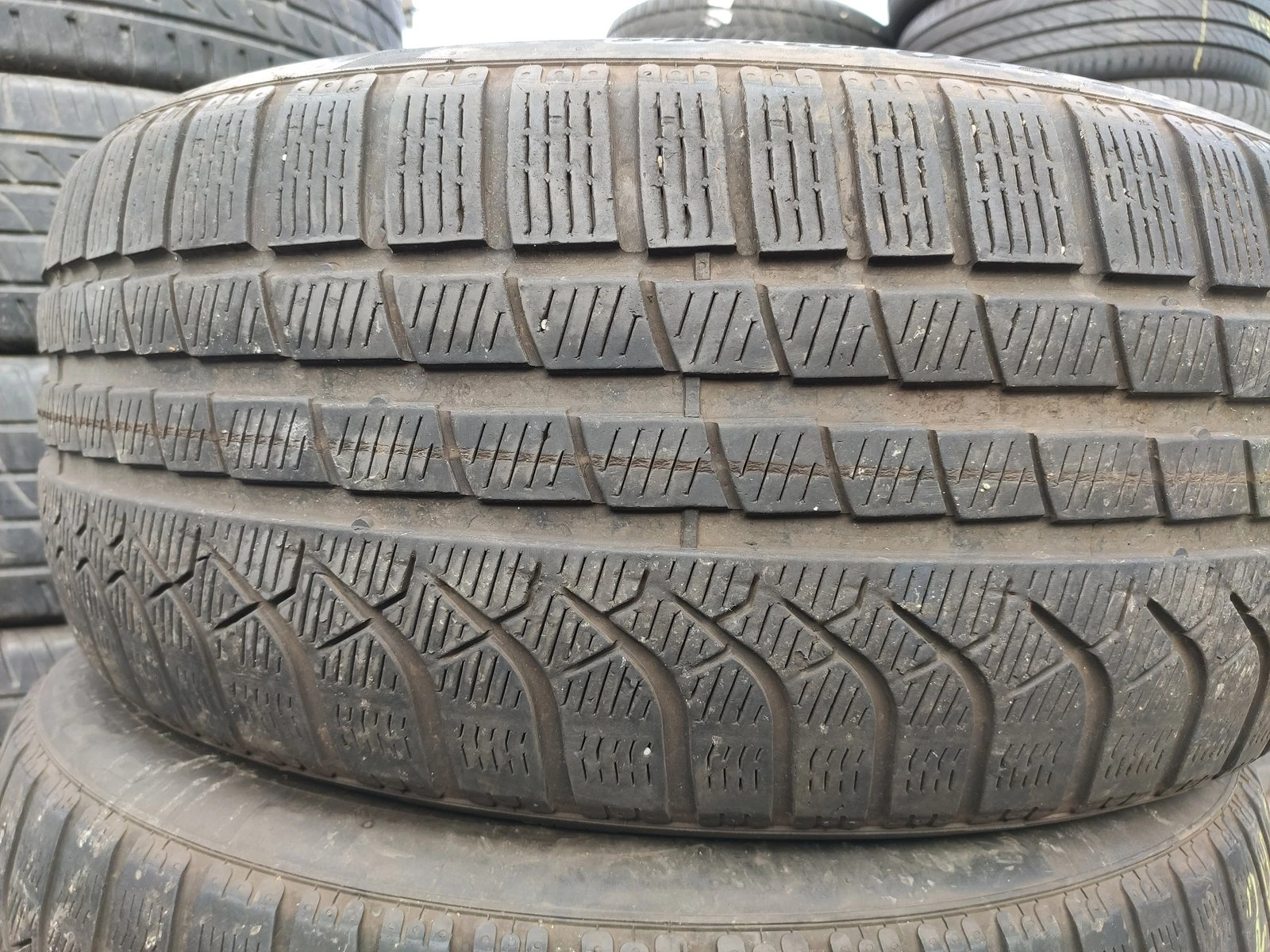 Гуми Зимни 245/45R20