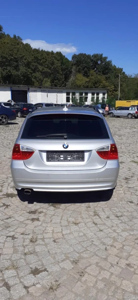 BMW 320 I, снимка 3