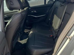 BMW 330 М Пакет/XDRIVE /CARFAX/Nardo Grey/Подгрев/Панорама, снимка 11
