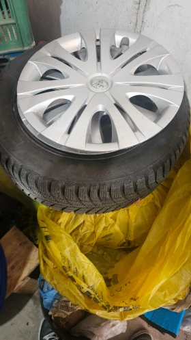 Toyota Auris, снимка 10