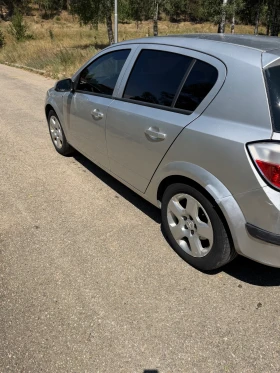 Opel Astra, снимка 2