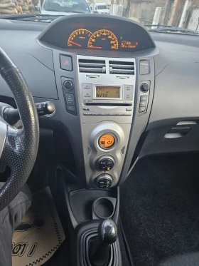 Toyota Yaris 1.8 TS, снимка 13 - Автомобили и джипове - 53649982