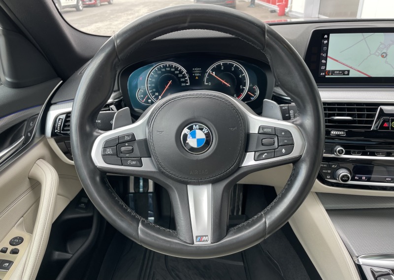 BMW 520 X-Drive M-Package Реален Пробег, снимка 10 - Автомобили и джипове - 44215026