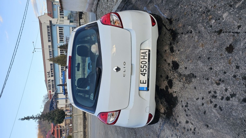 Renault Clio, снимка 5 - Автомобили и джипове - 46189662