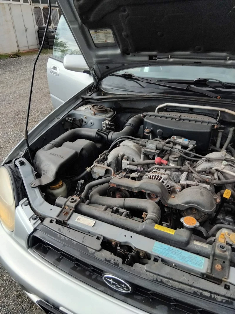 Subaru Impreza 1, 6-4х4, снимка 11 - Автомобили и джипове - 47614231