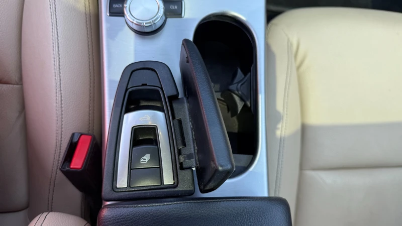 Mercedes-Benz SLK 250 AMG, снимка 13 - Автомобили и джипове - 52877920