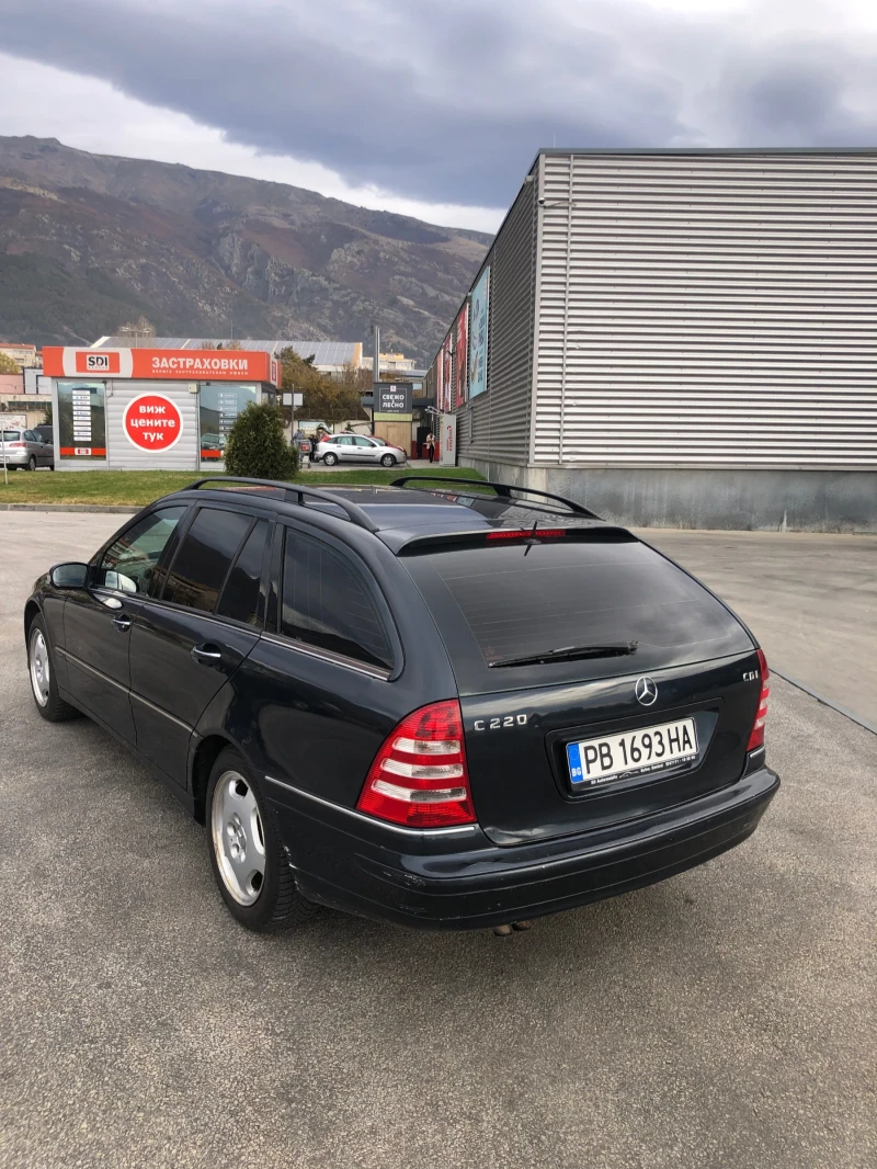 Mercedes-Benz C 220, снимка 4 - Автомобили и джипове - 48064280