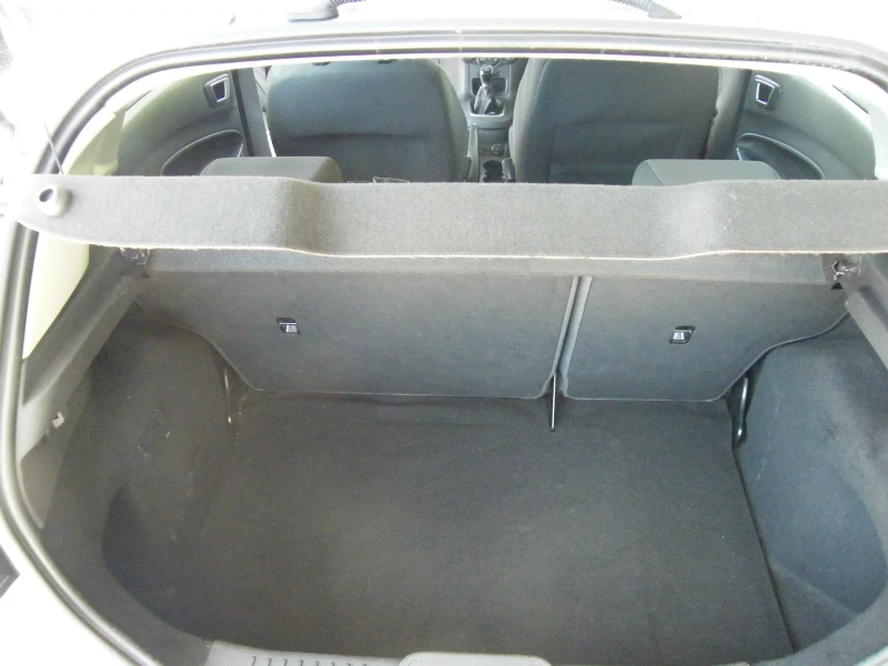 Ford Fiesta 1.5TDCI, снимка 13 - Автомобили и джипове - 50966490