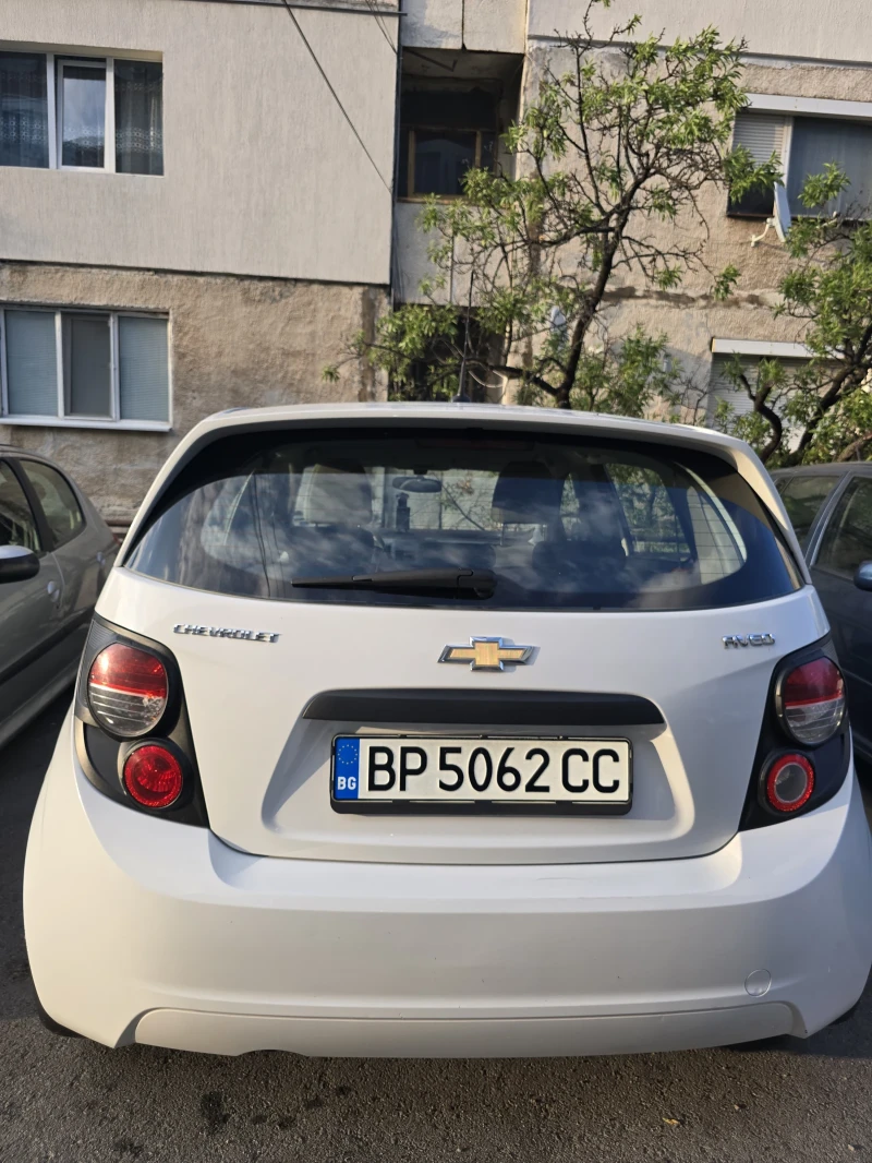 Chevrolet Aveo 2011, снимка 6 - Автомобили и джипове - 52370654
