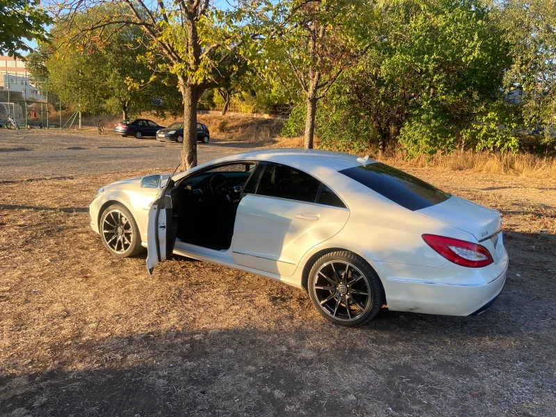 Mercedes-Benz CLS 350, снимка 13 - Автомобили и джипове - 51877738