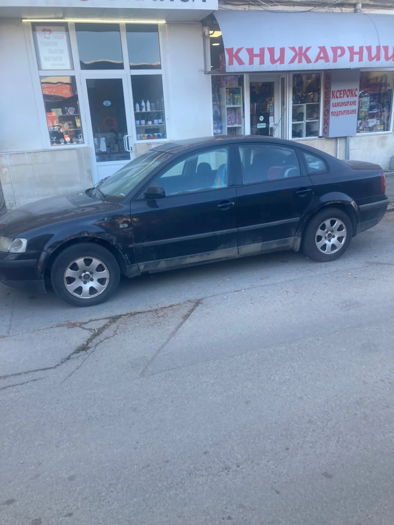 VW Passat, снимка 2 - Автомобили и джипове - 52266297
