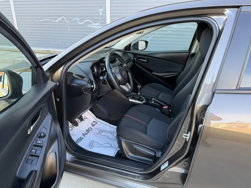 Mazda 2 1.5i 16V Skyactiv-G Revolution-115PS, снимка 9 - Автомобили и джипове - 52634986