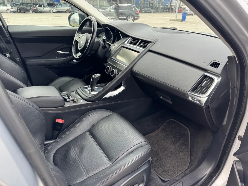 Jaguar E-pace D150 AWD * CAMRA* NAVI* TOP* , снимка 11 - Автомобили и джипове - 52907807