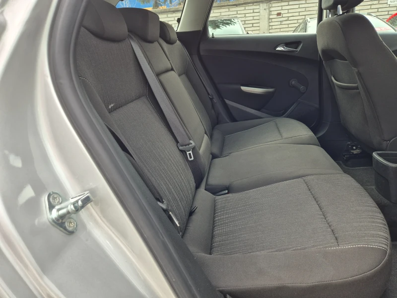 Opel Astra 1.3d 95k.s., снимка 14 - Автомобили и джипове - 53009512