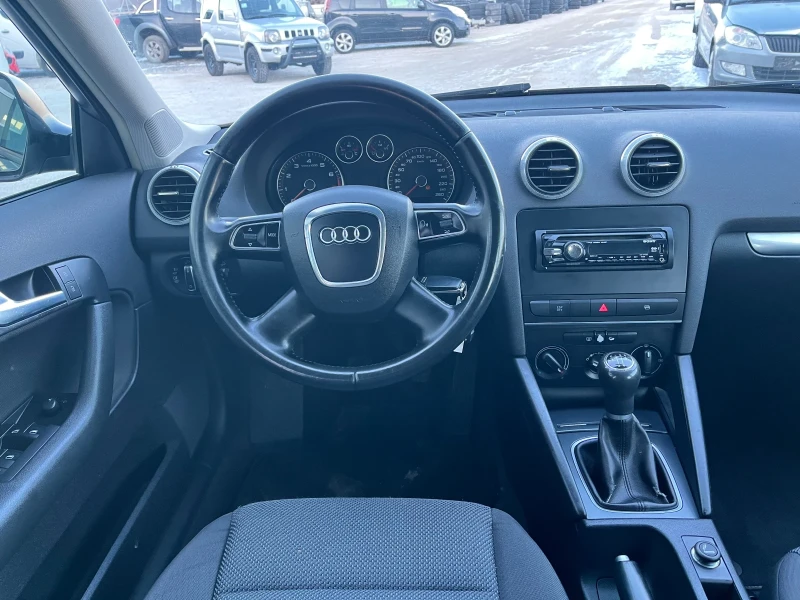 Audi A3 1.6i 102 ps, снимка 8 - Автомобили и джипове - 53167160