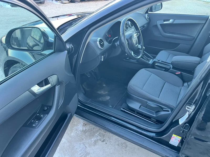 Audi A3 1.6i 102 ps, снимка 9 - Автомобили и джипове - 53167160