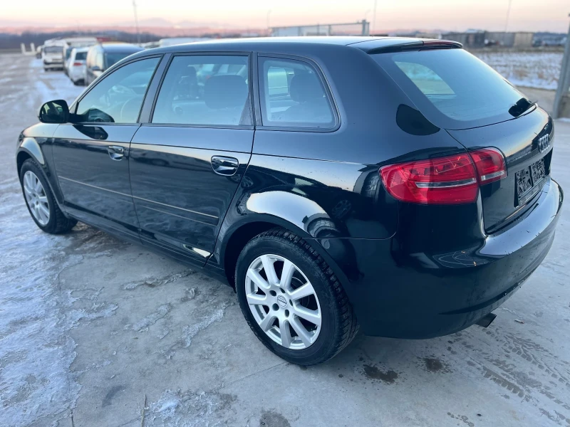 Audi A3 1.6i 102 ps, снимка 4 - Автомобили и джипове - 53167160