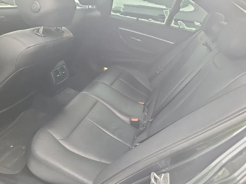 BMW 330 * 330I XDRIVE * CARFAX * ЦЕНА ДО БГ, снимка 11 - Автомобили и джипове - 53305564