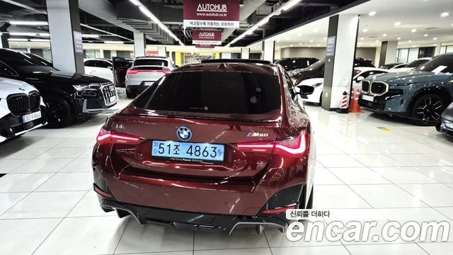 BMW i4, снимка 3 - Автомобили и джипове - 56267182