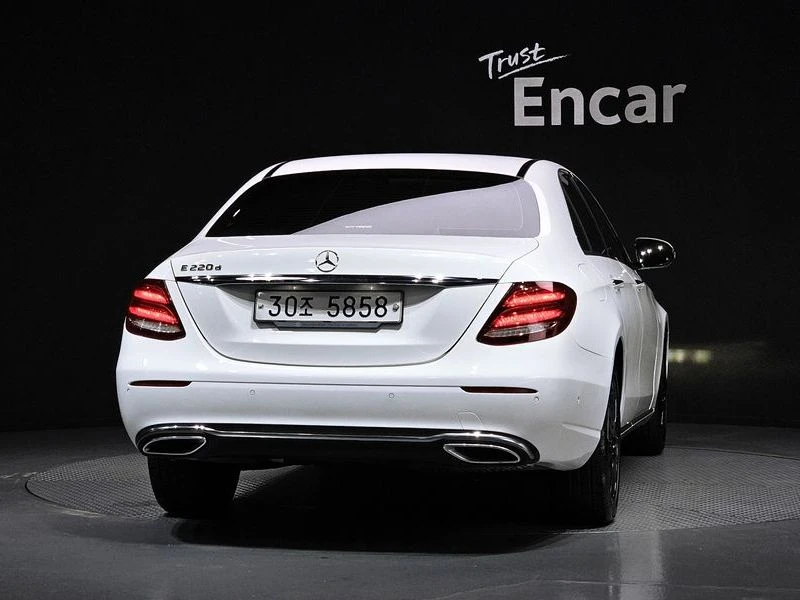 Mercedes-Benz E 220 654 920, снимка 4 - Автомобили и джипове - 56544998