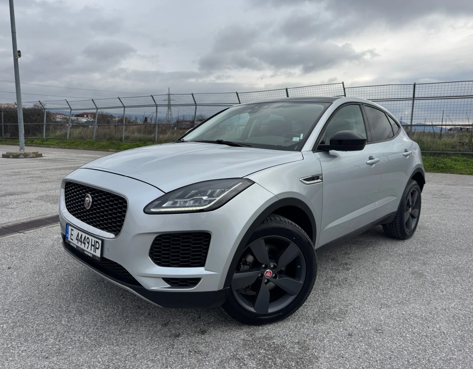 Jaguar E-pace D150 AWD * CAMRA* NAVI* TOP* , снимка 1