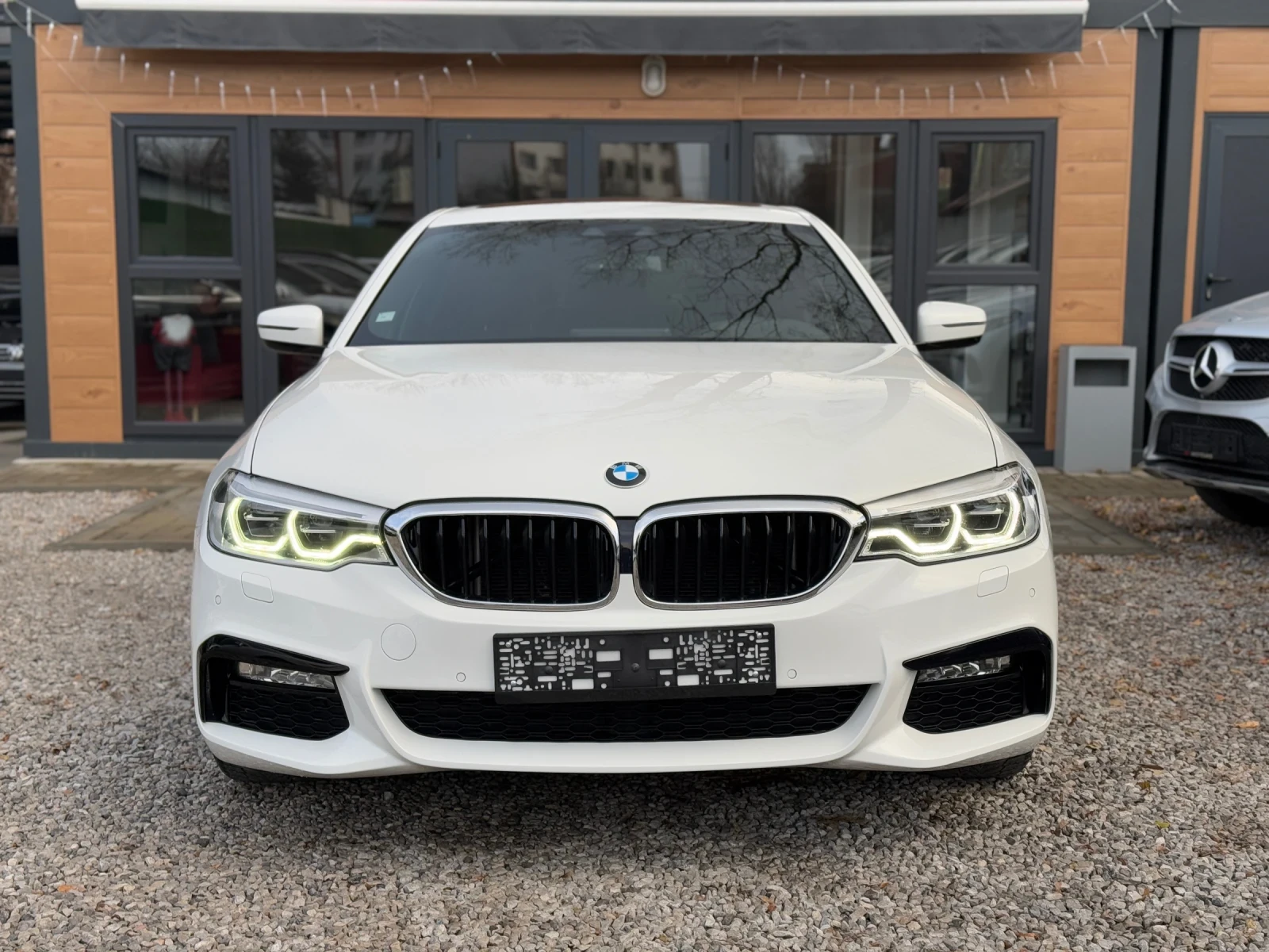 BMW 520 D/Xdrive/190hp/Mpack - изображение 2