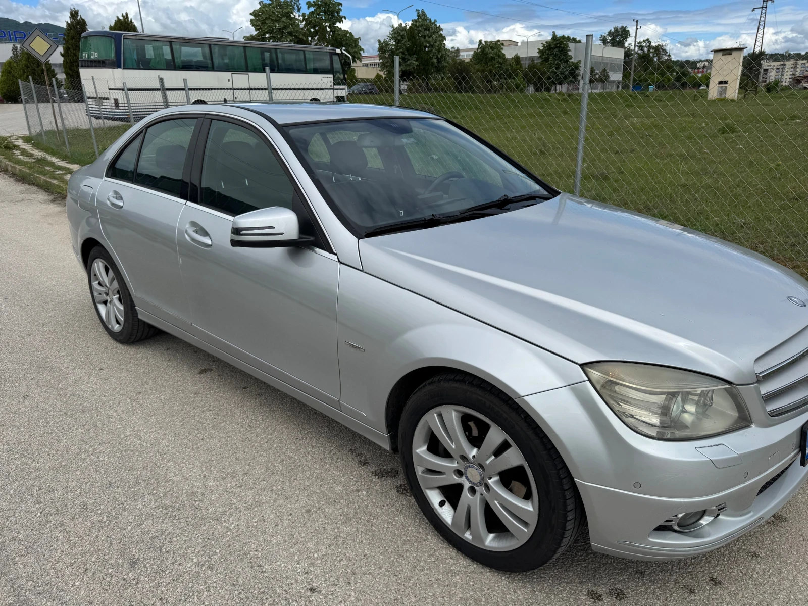 Mercedes-Benz C 220  - изображение 7