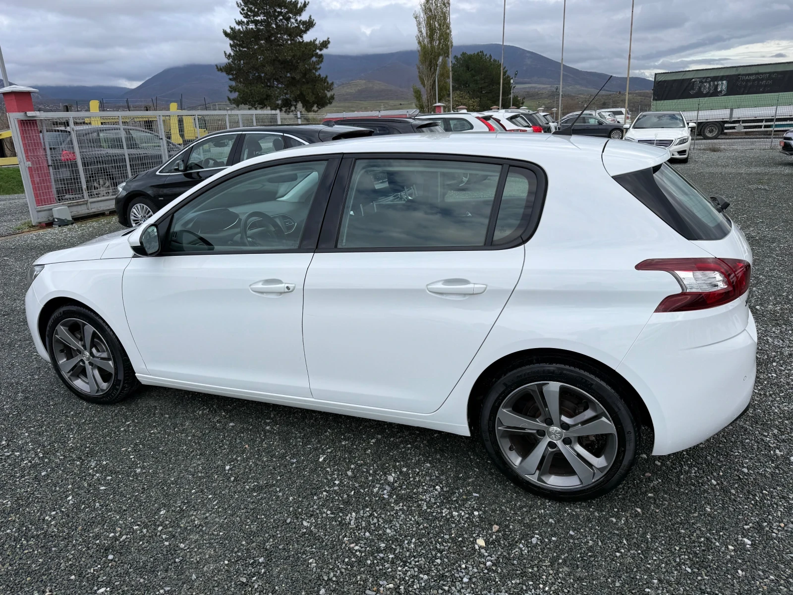 Peugeot 308 (KATO НОВА) - изображение 9