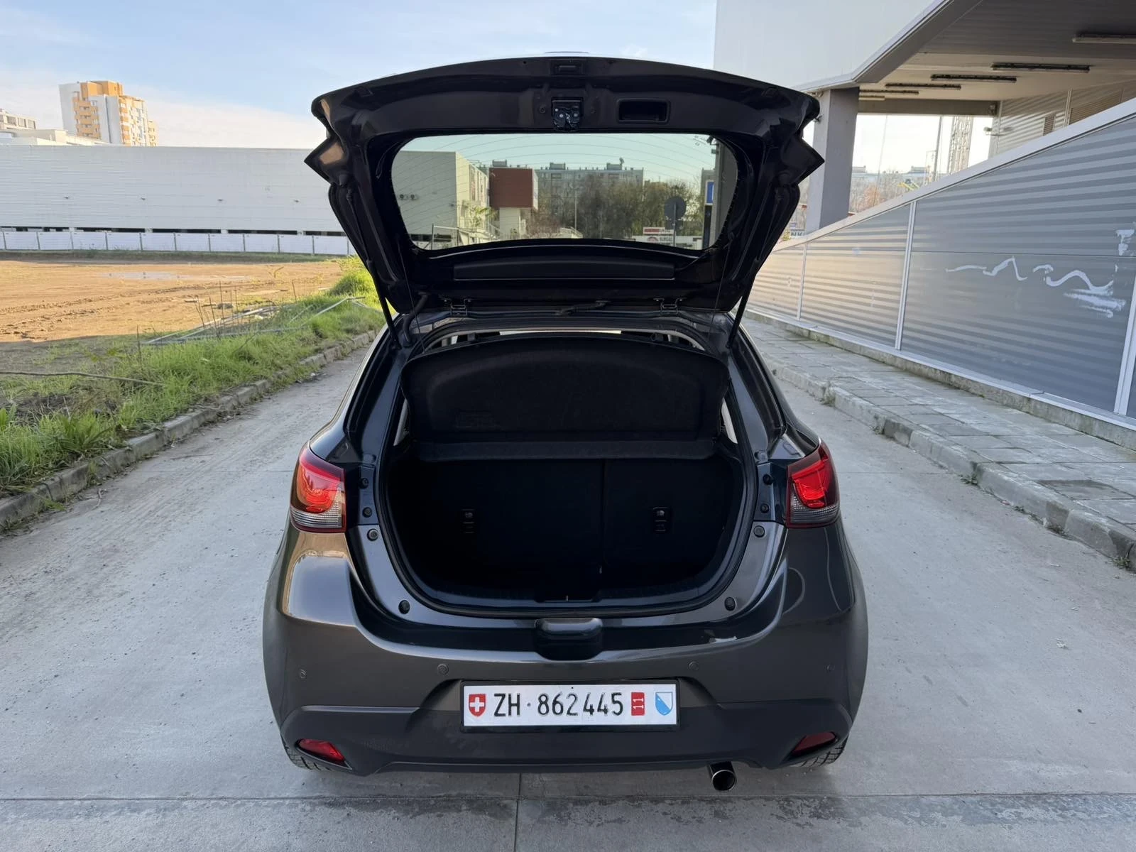 Mazda 2 1.5i 16V Skyactiv-G Revolution-115PS - изображение 8