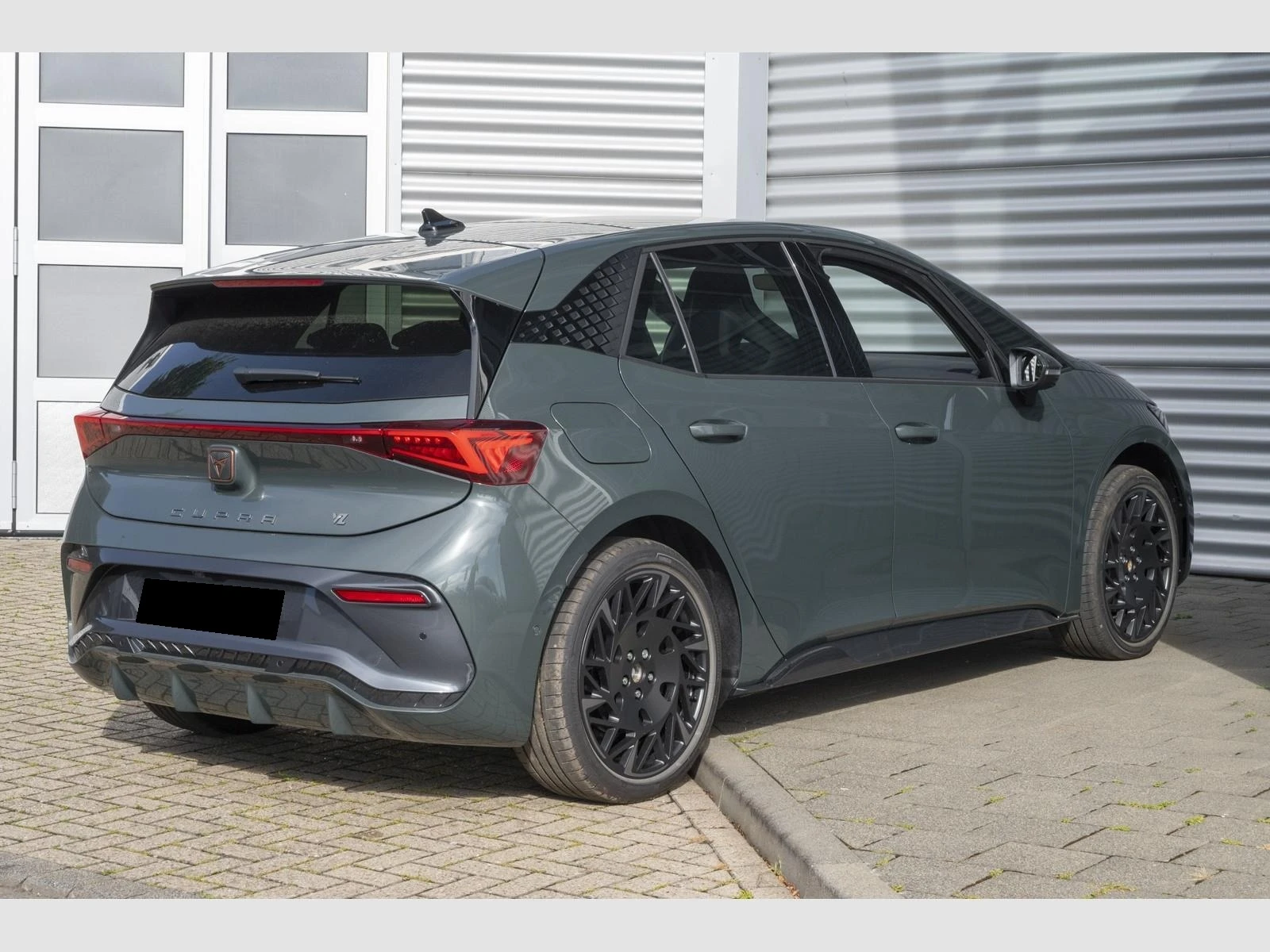 Cupra Born VZ 84kWh PANO LED 360-CAMERA HEAD UP - изображение 3