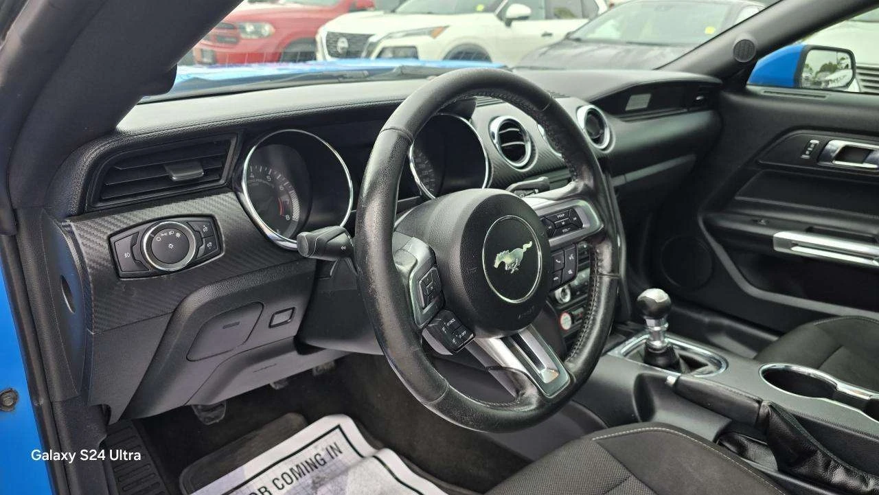 Ford Mustang * V6 Coupe * CARFAX * ���� �� �� | Mobile.bg � ����������� 12