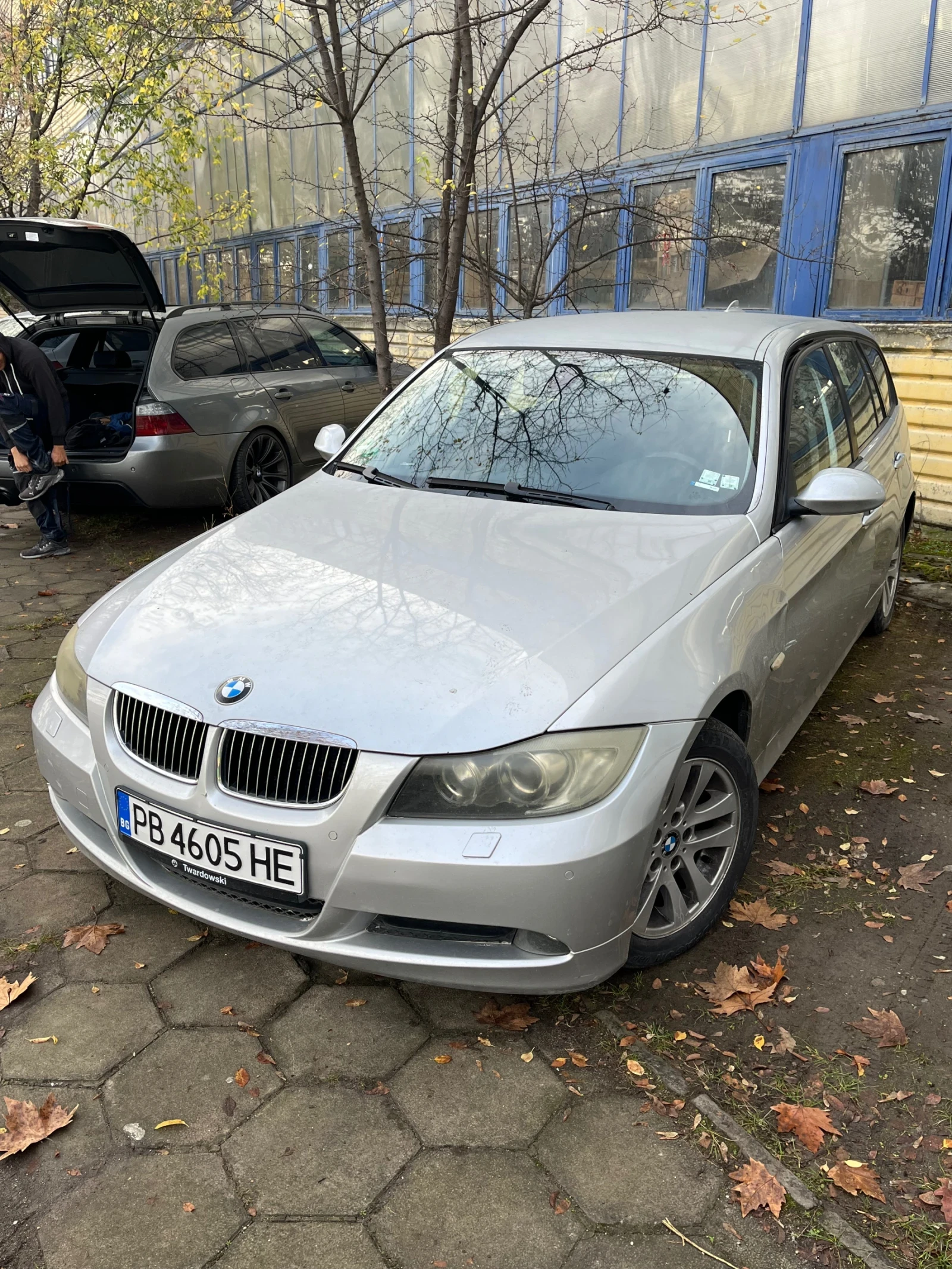 BMW 320 Е91 2.0  - изображение 3