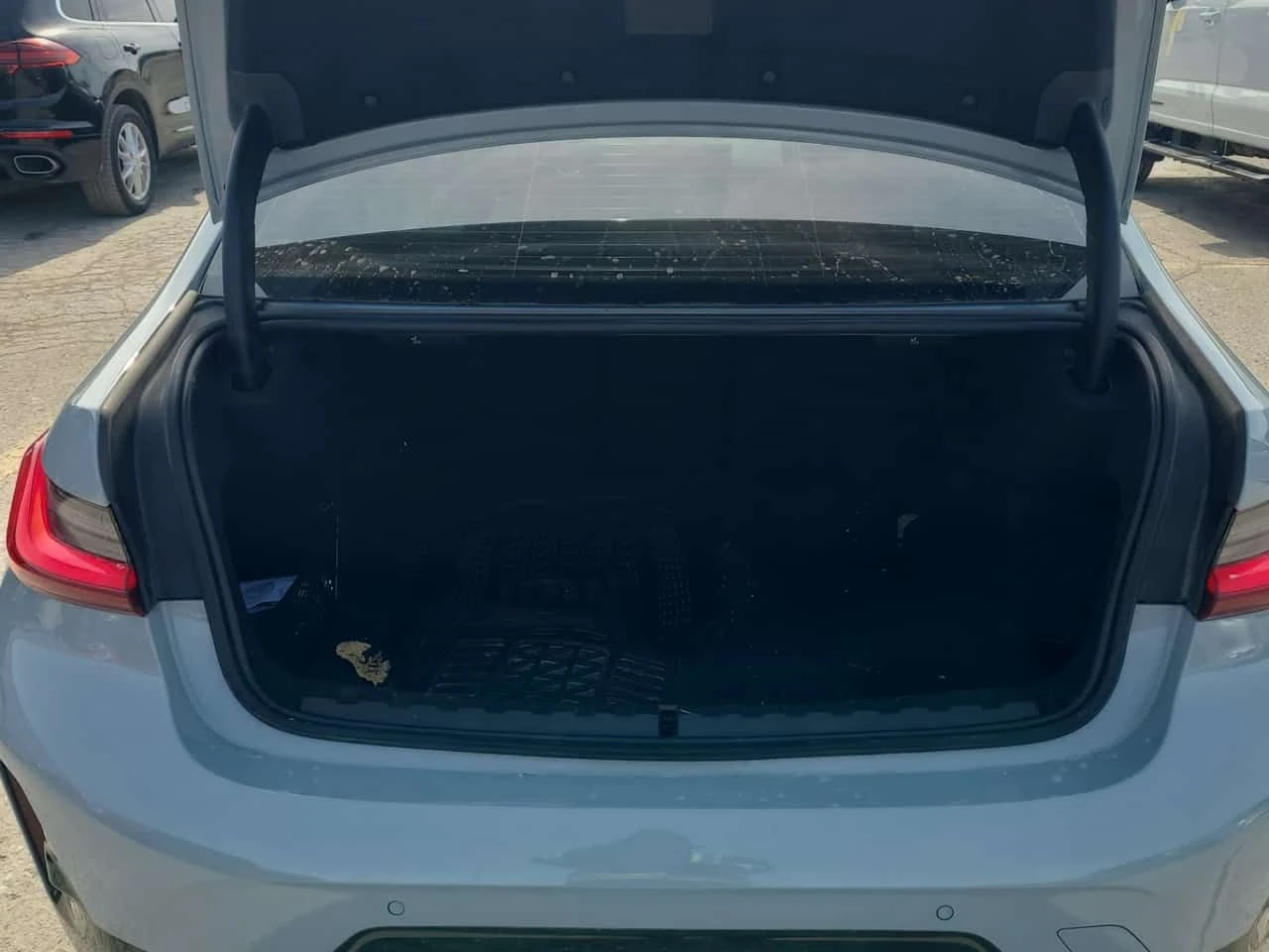 BMW 330 М Пакет/XDRIVE /CARFAX/Nardo Grey/Подгрев/Панорама, снимка 13 - Автомобили и джипове - 53740681