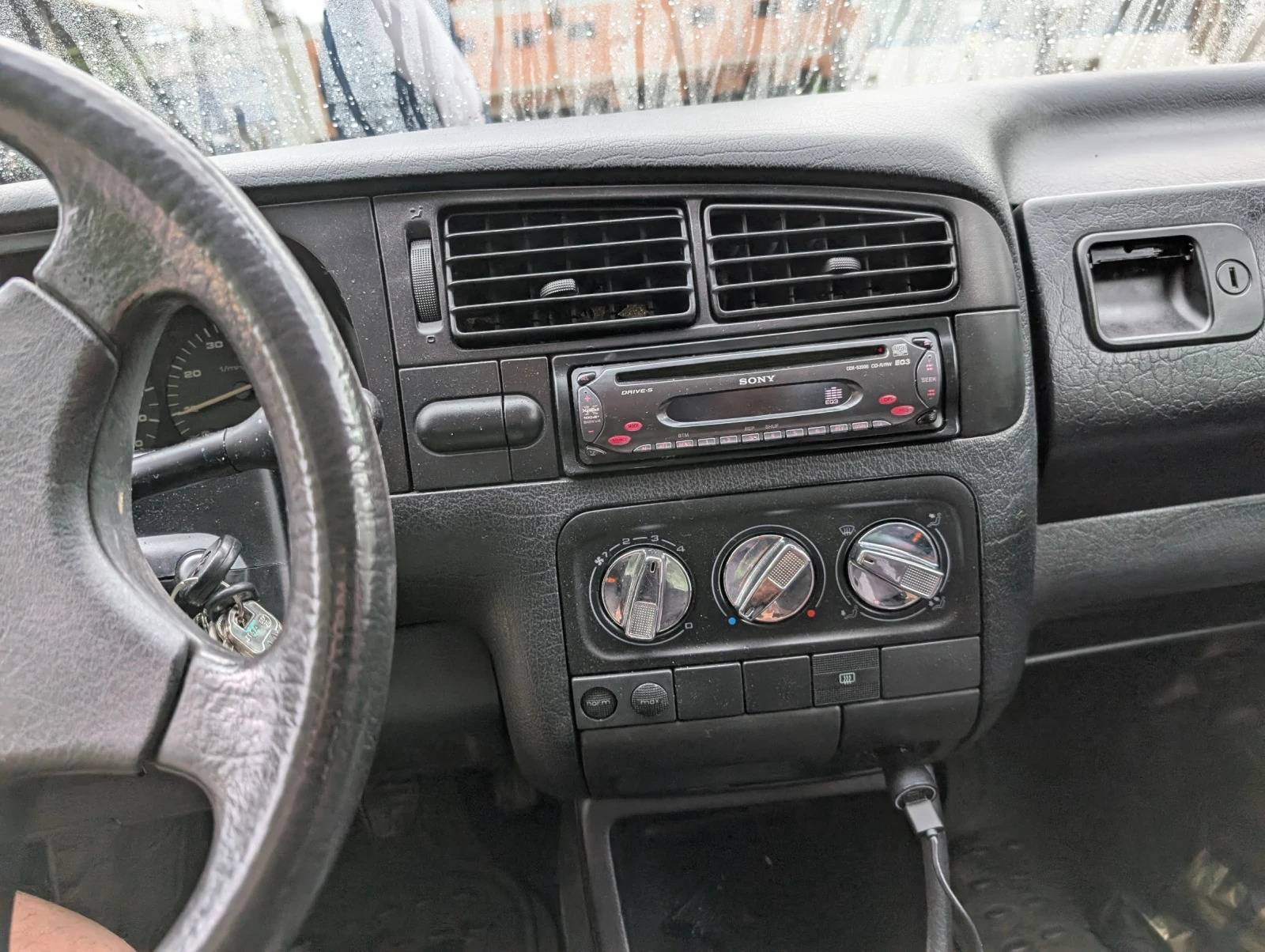 VW Golf, снимка 12 - Автомобили и джипове - 54031374