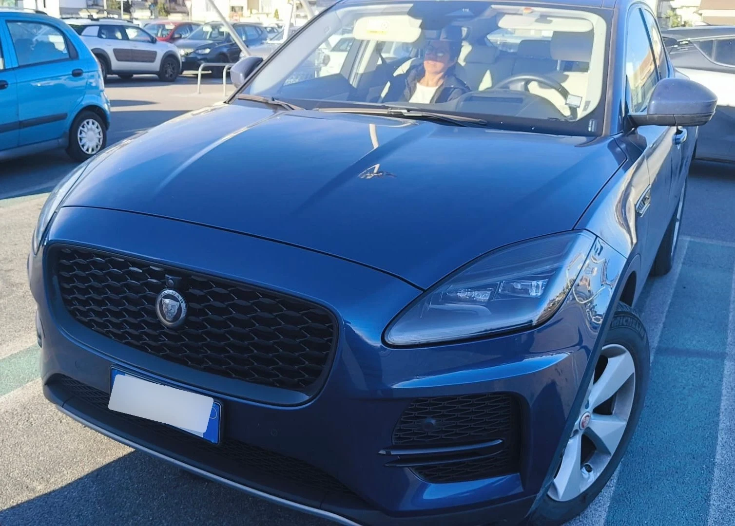 Jaguar E-pace 2.0D l4 R-Dynamic SE | Auto.bg — изображение 1