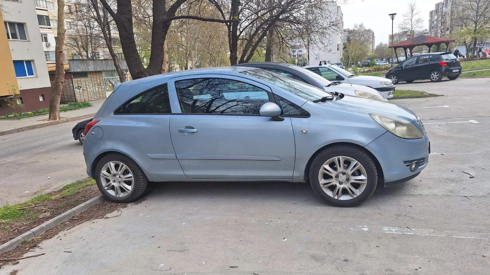 Opel Corsa, снимка 4 - Автомобили и джипове - 54399957