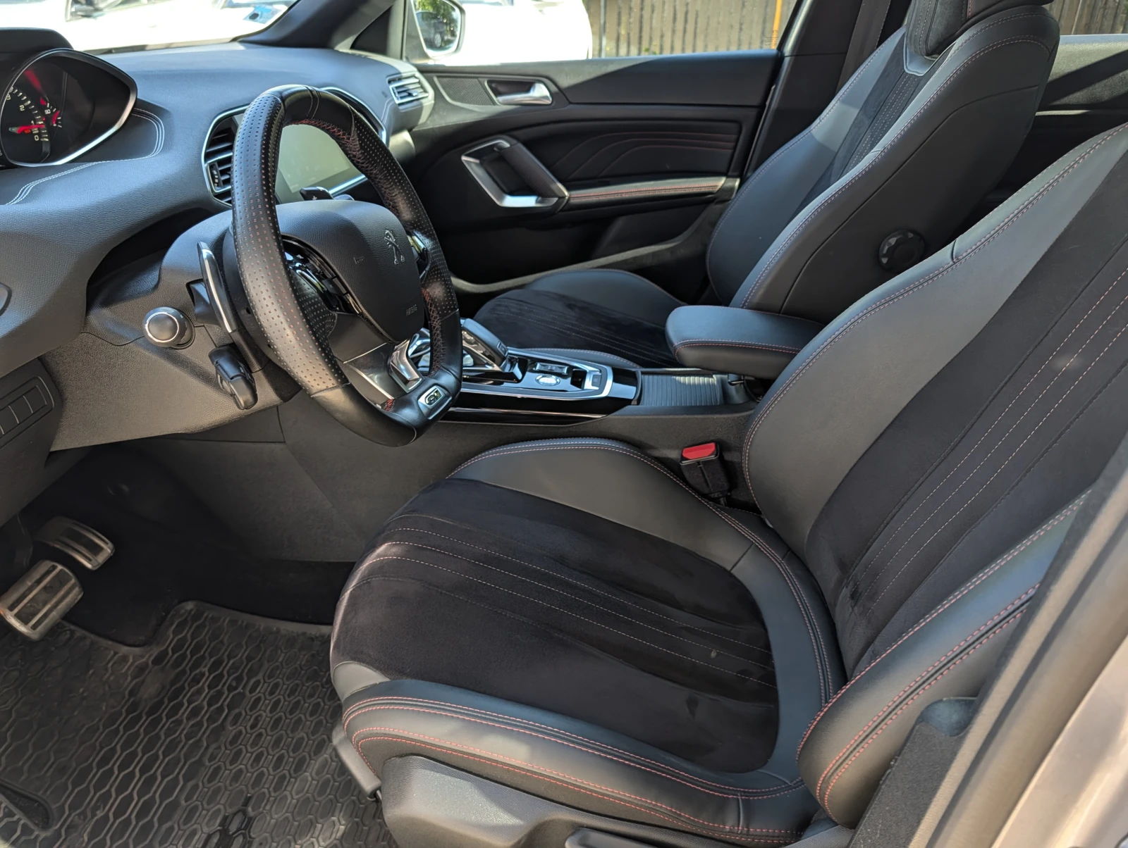 Peugeot 308 GT EAT8 225, снимка 8 - Автомобили и джипове - 54477798