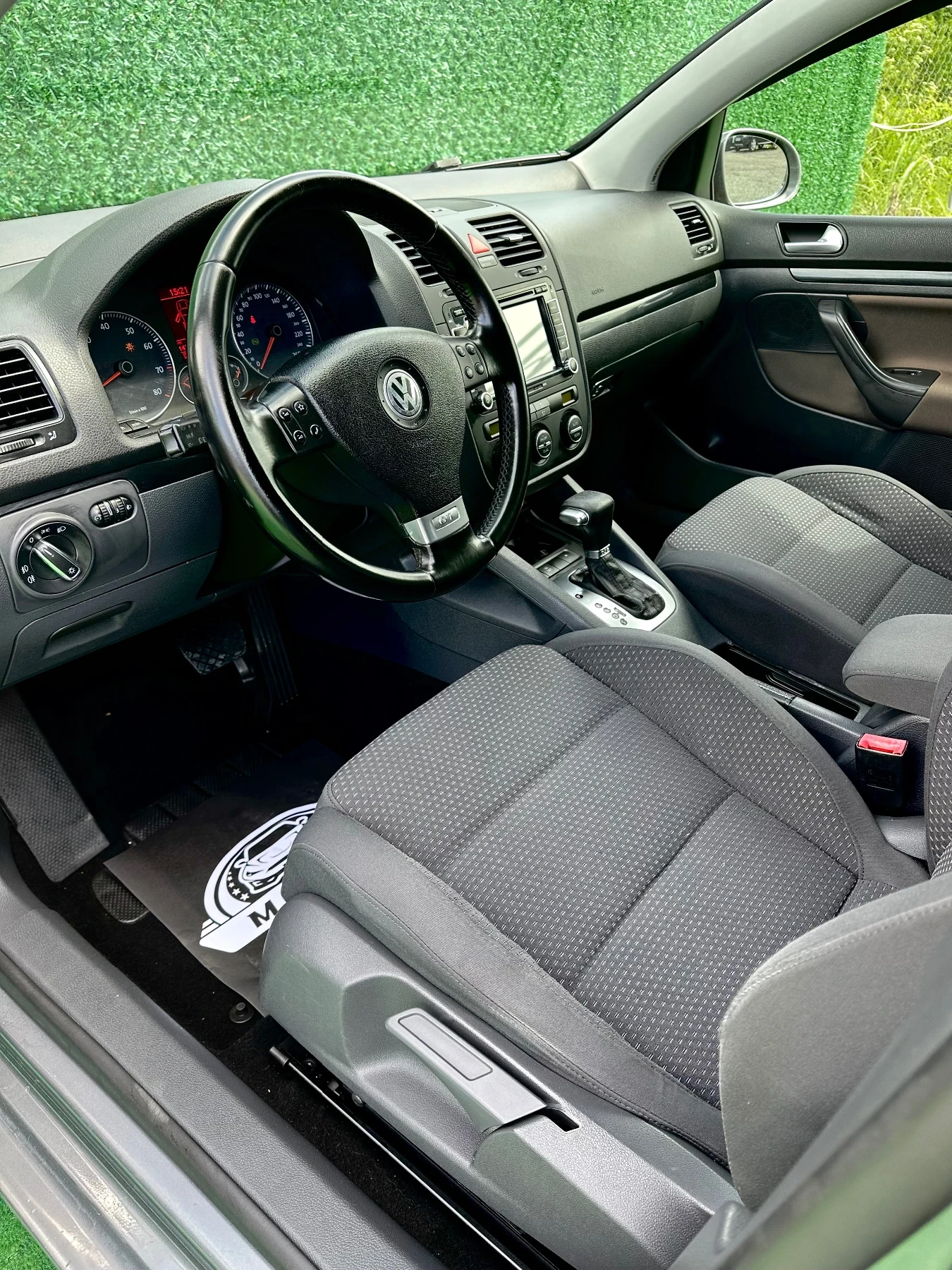 VW Golf GOLF GT 1.4 170ks, снимка 13 - Автомобили и джипове - 54838884