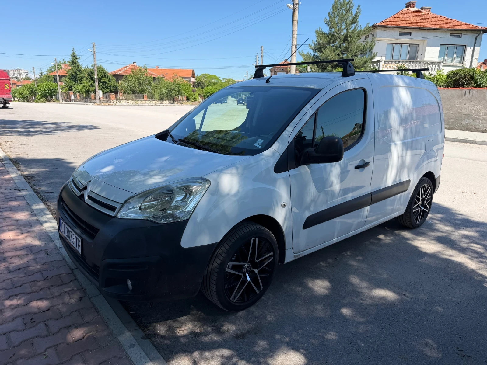 Citroen Berlingo 1.6 HDI Отличен* регистриран* обслужен, снимка 4 - Автомобили и джипове - 55063439