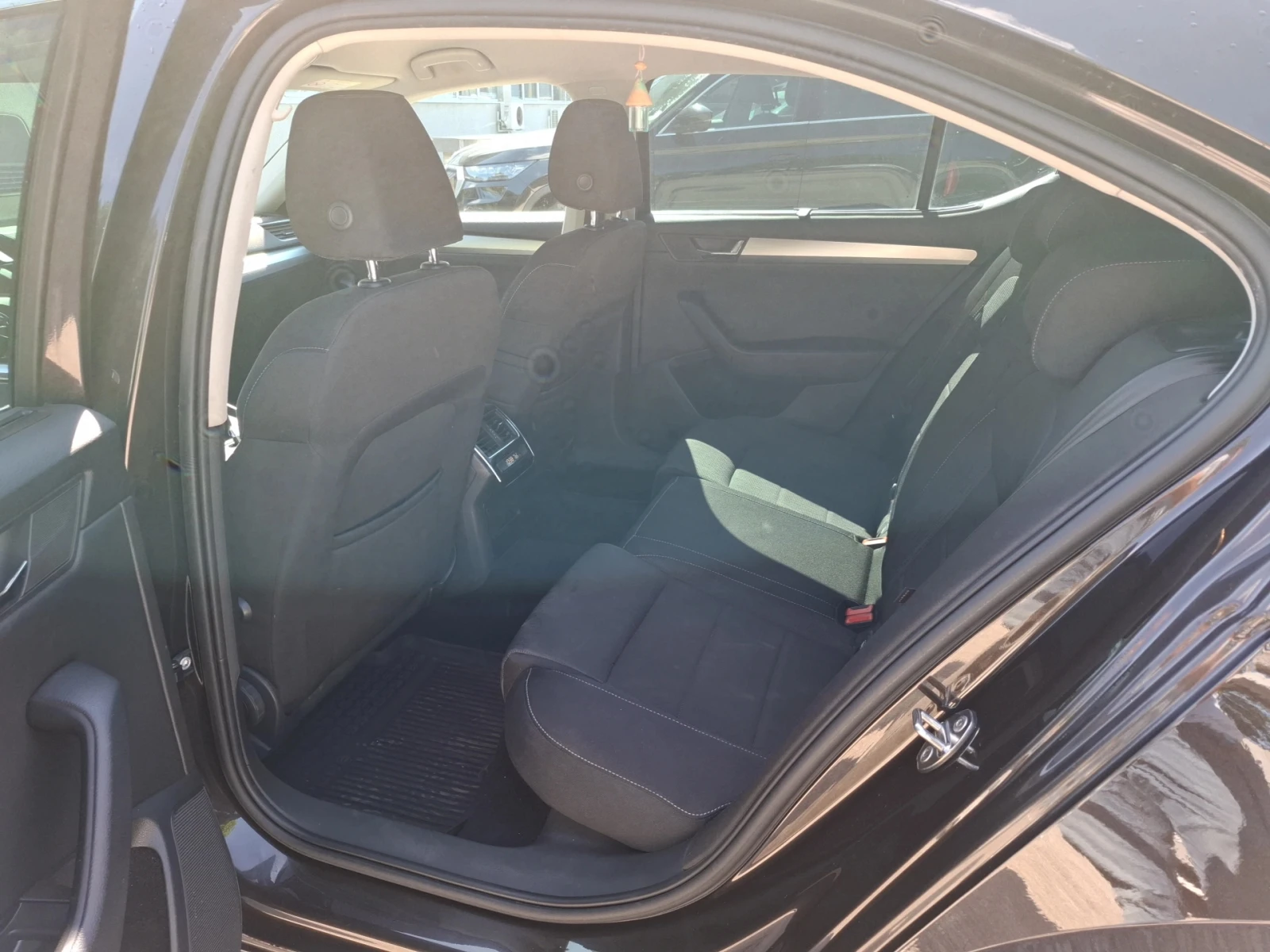 Skoda Superb 2.0TDI / N1 | Mobile.bg � ����������� 12