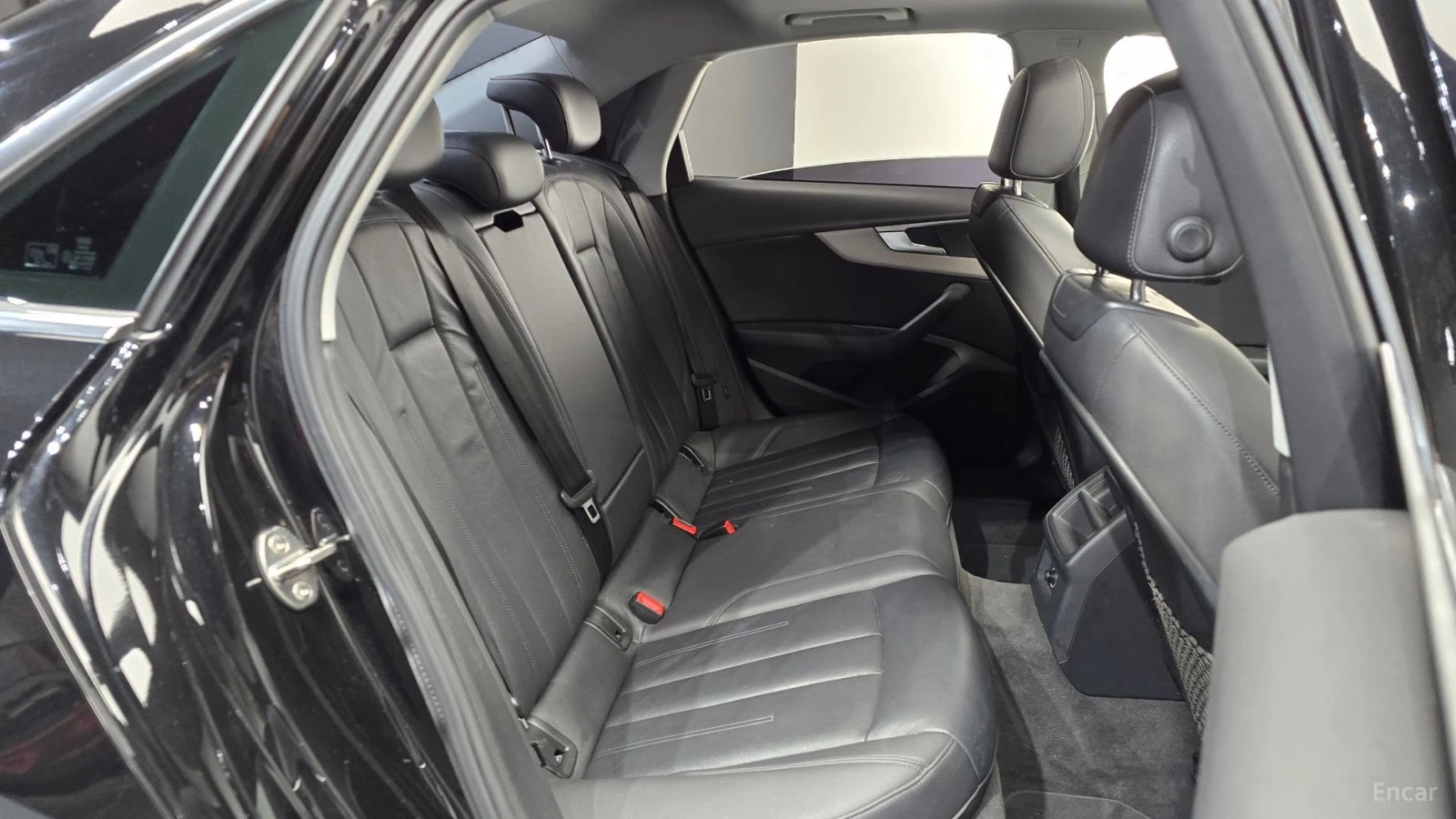 Audi A4 45 TFSI QUATTRO PREMIUM, снимка 9 - Автомобили и джипове - 55435807