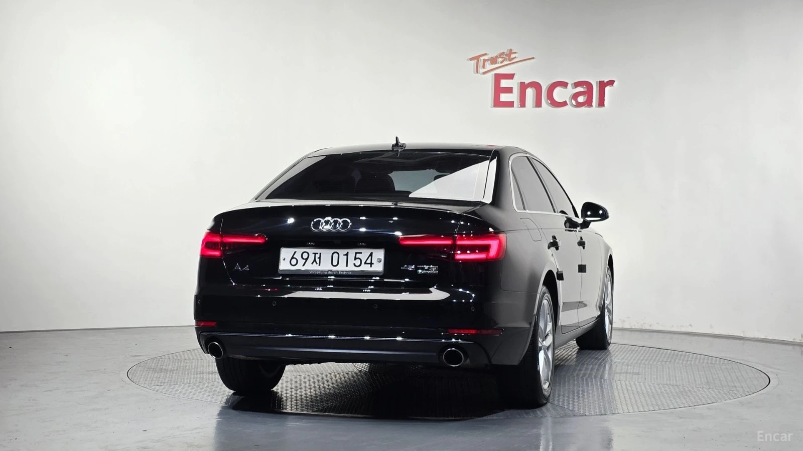 Audi A4 45 TFSI QUATTRO PREMIUM, снимка 4 - Автомобили и джипове - 55435807