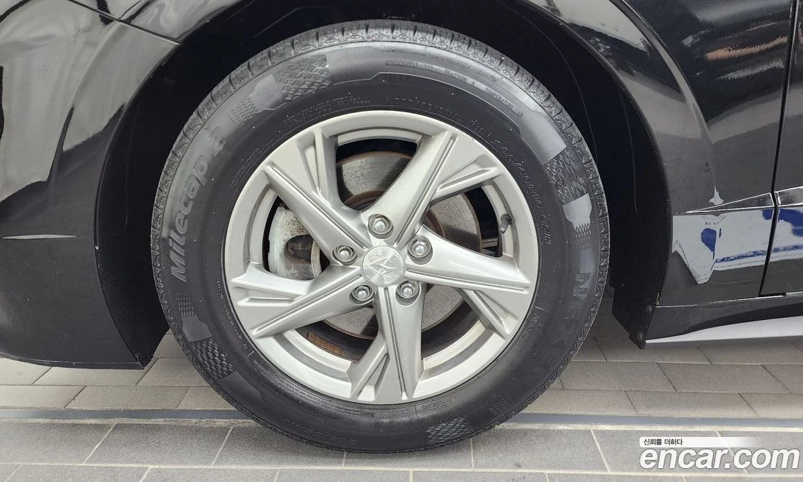 Hyundai Sonata 2.0 Premium, снимка 5 - Автомобили и джипове - 55676649