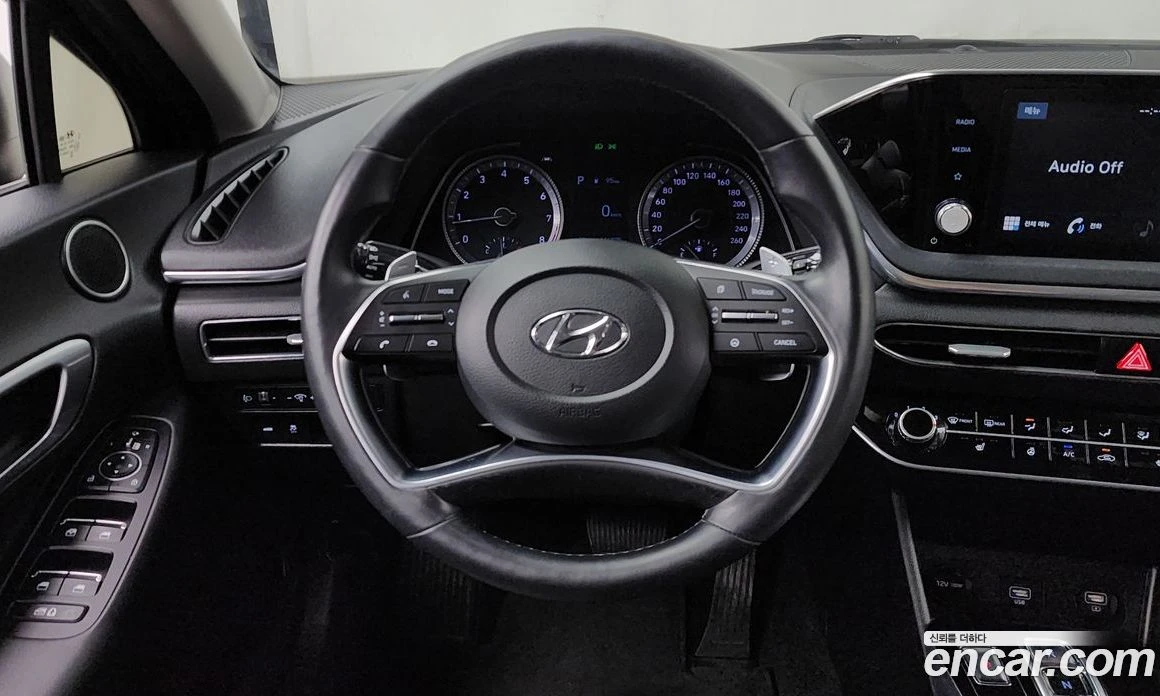 Hyundai Sonata 2.0 Premium, снимка 13 - Автомобили и джипове - 55676649