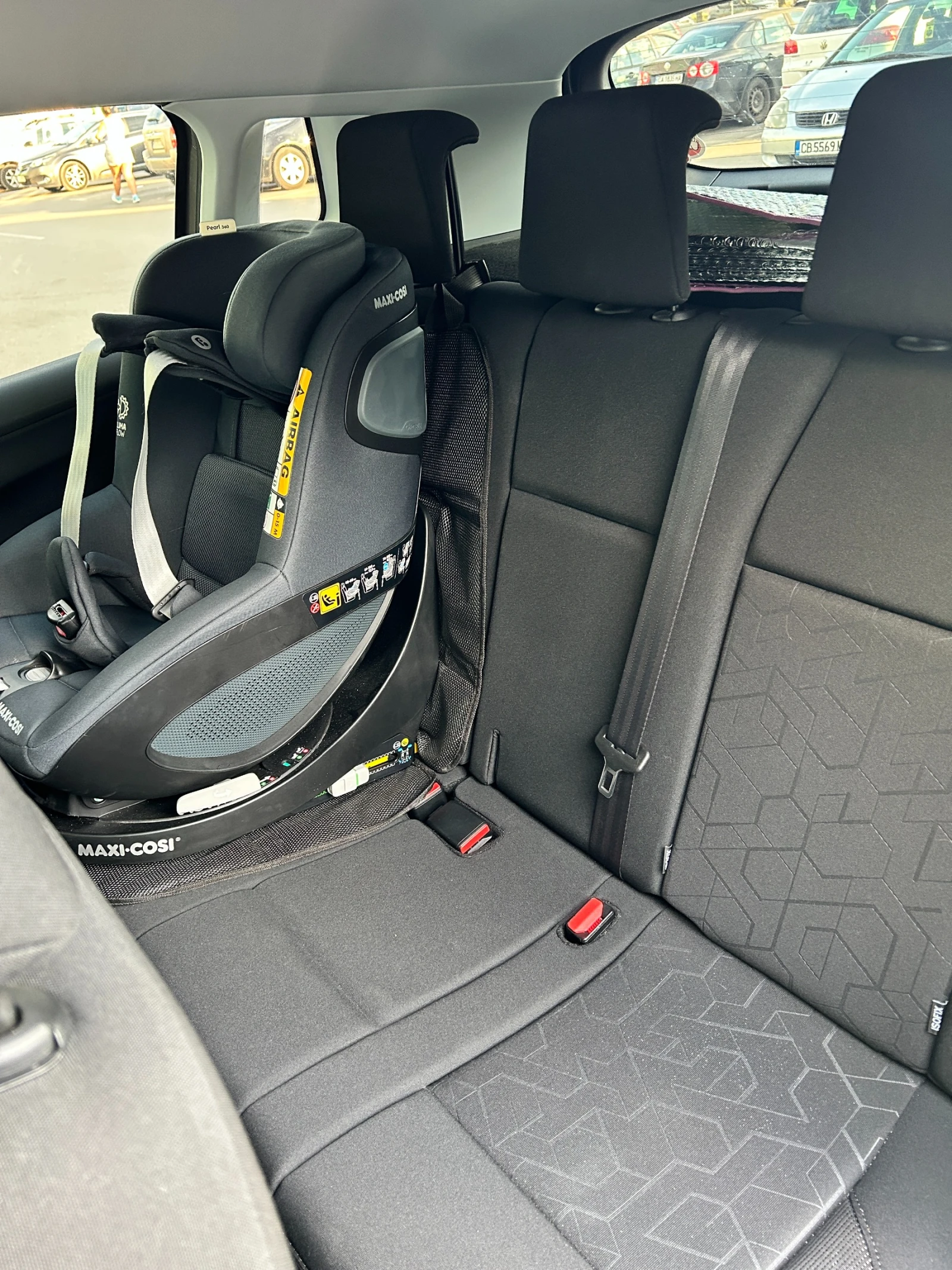 Peugeot 2008, снимка 13 - Автомобили и джипове - 55847707
