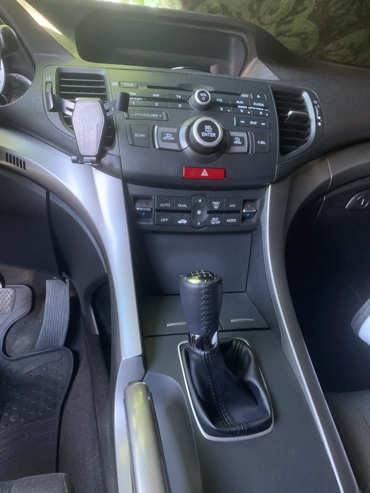 Honda Accord 2.2 i-DTEC, снимка 7 - Автомобили и джипове - 56508437